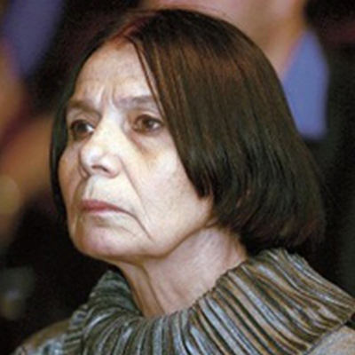 Ileana Mălăncioiu în „Copou – parcul poeziei” Ileana Mălăncioiu în „Copou – parcul poeziei”